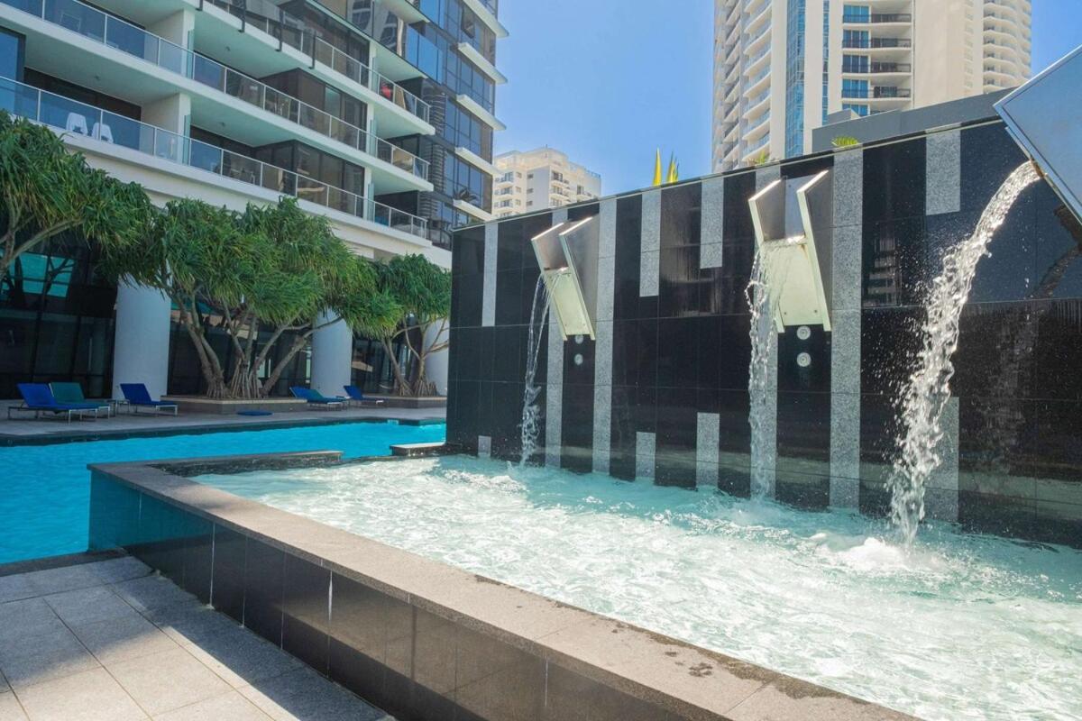 Level 29 Sky 2br Ocean View Gold Coast